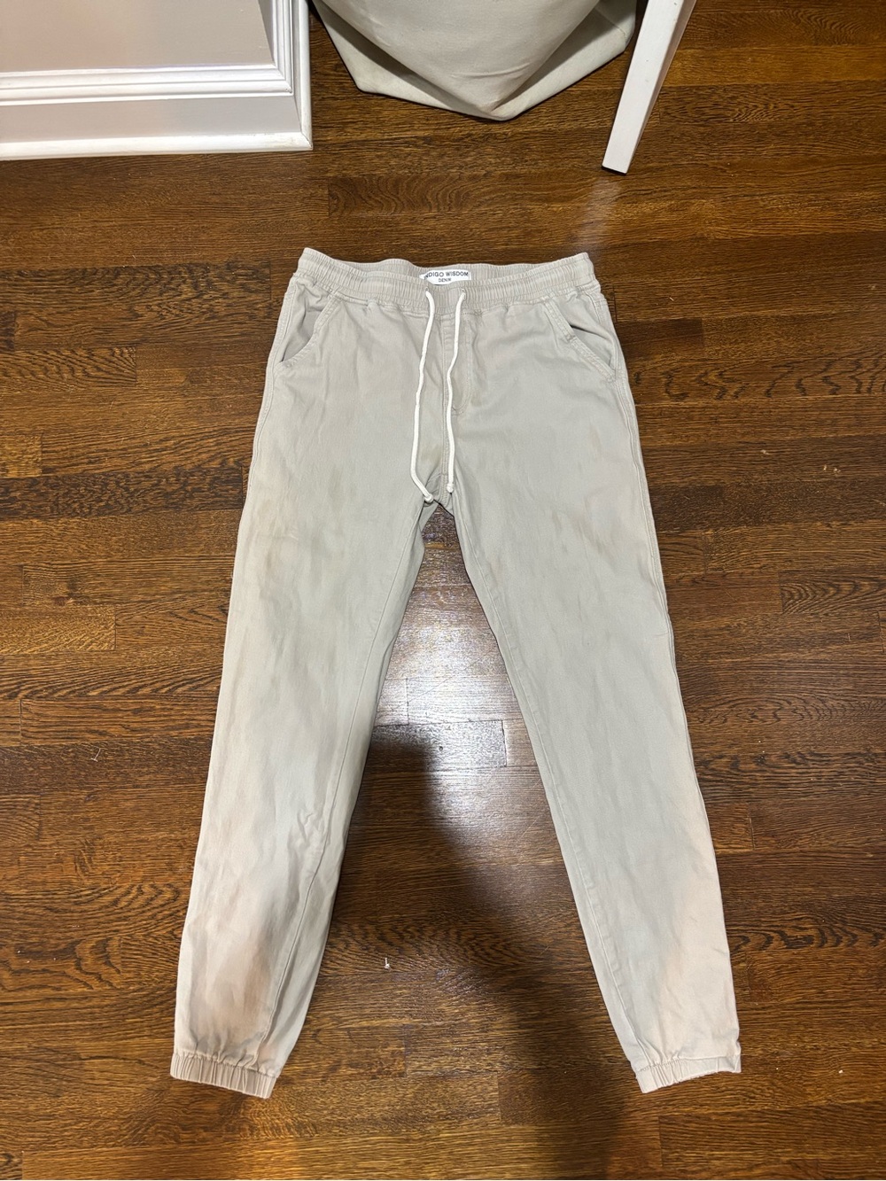 Men's Light Gray Drawstring Joggers with Elastic Cuffs